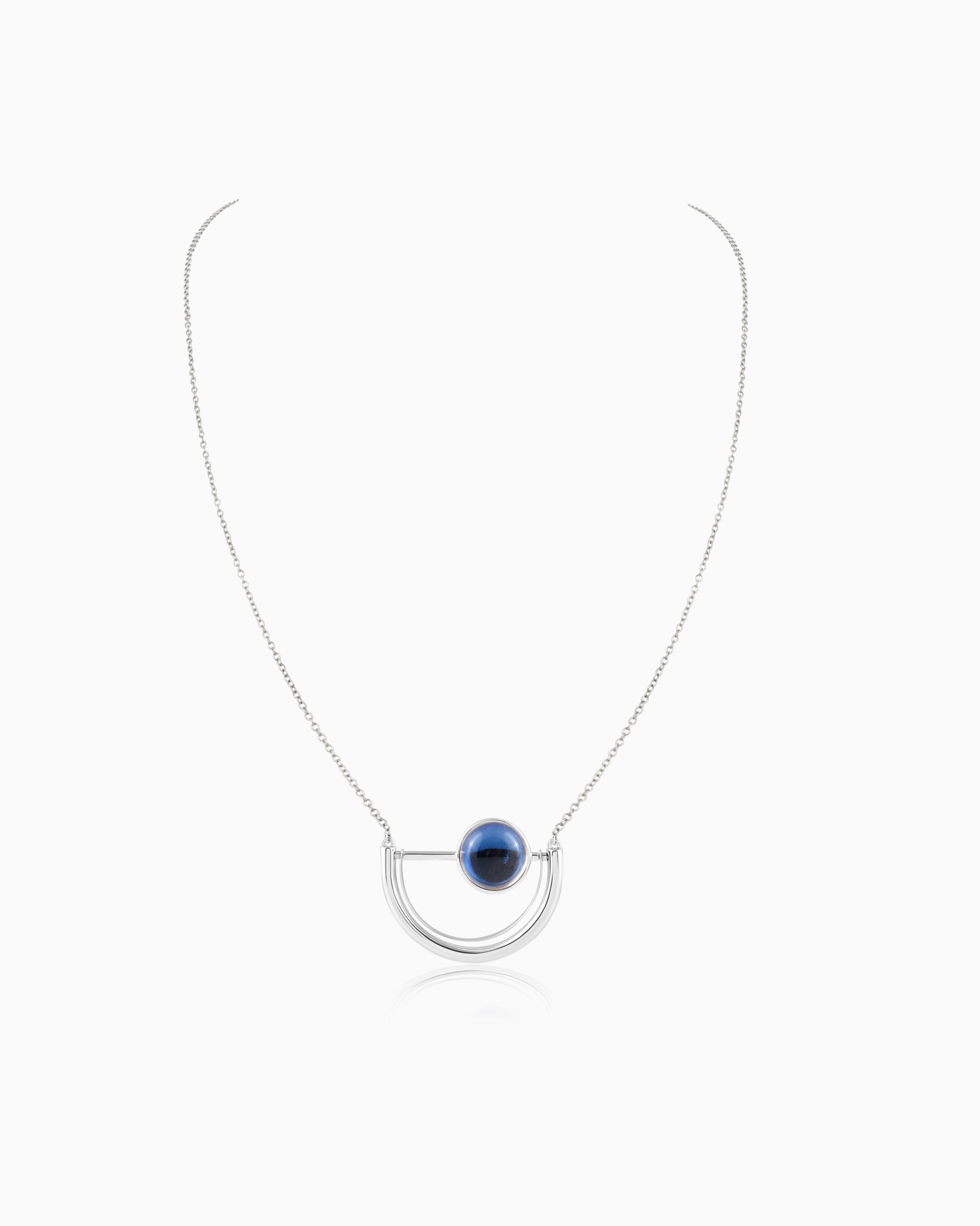 Galeleian Two Faced Moon Necklace 18"