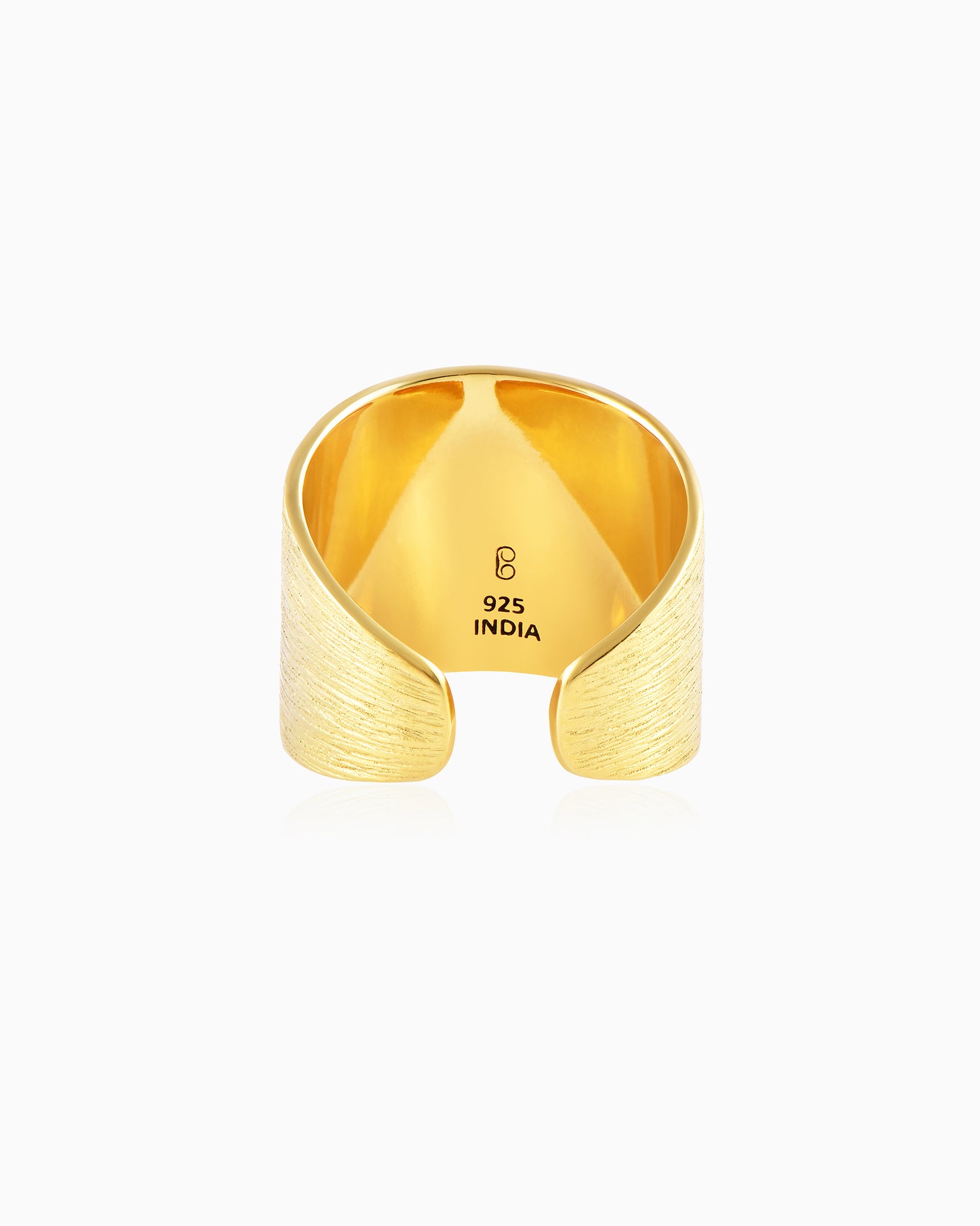 Mistclad Scratched Gold Ring