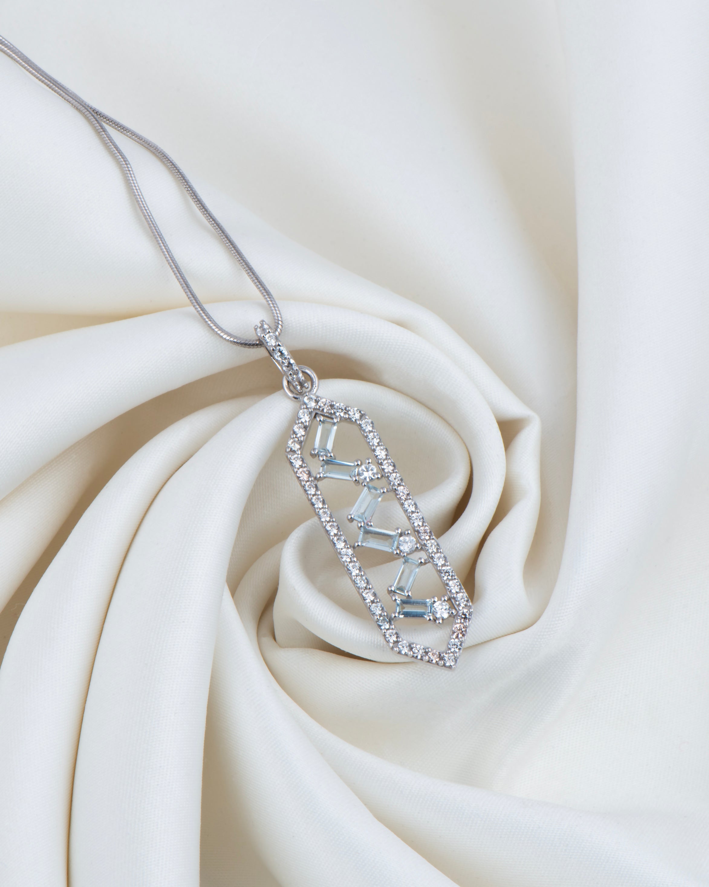 Hepta Marine Pendant