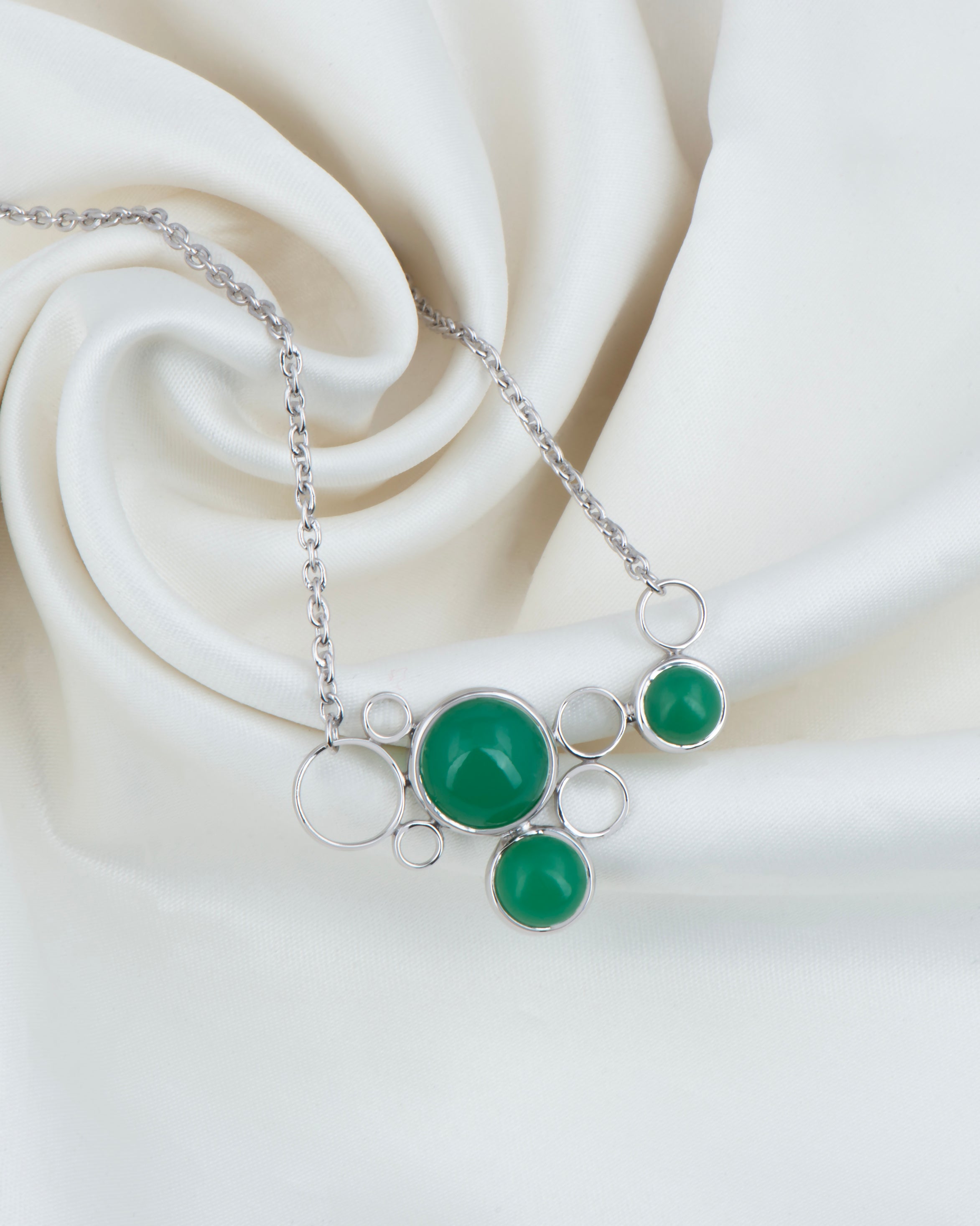 Cosmic Aura Greenveil Necklace 18"