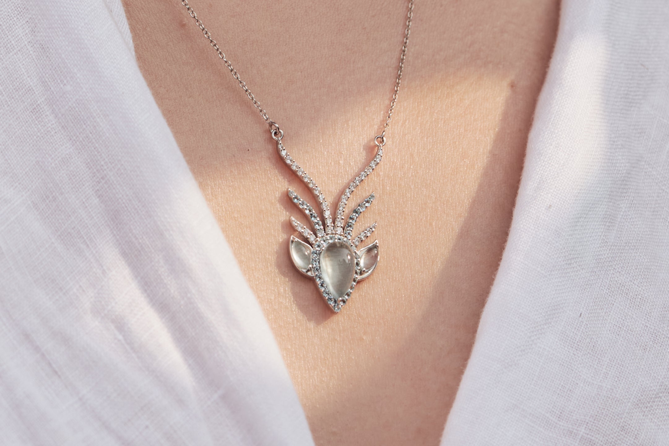 how to layer necklaces