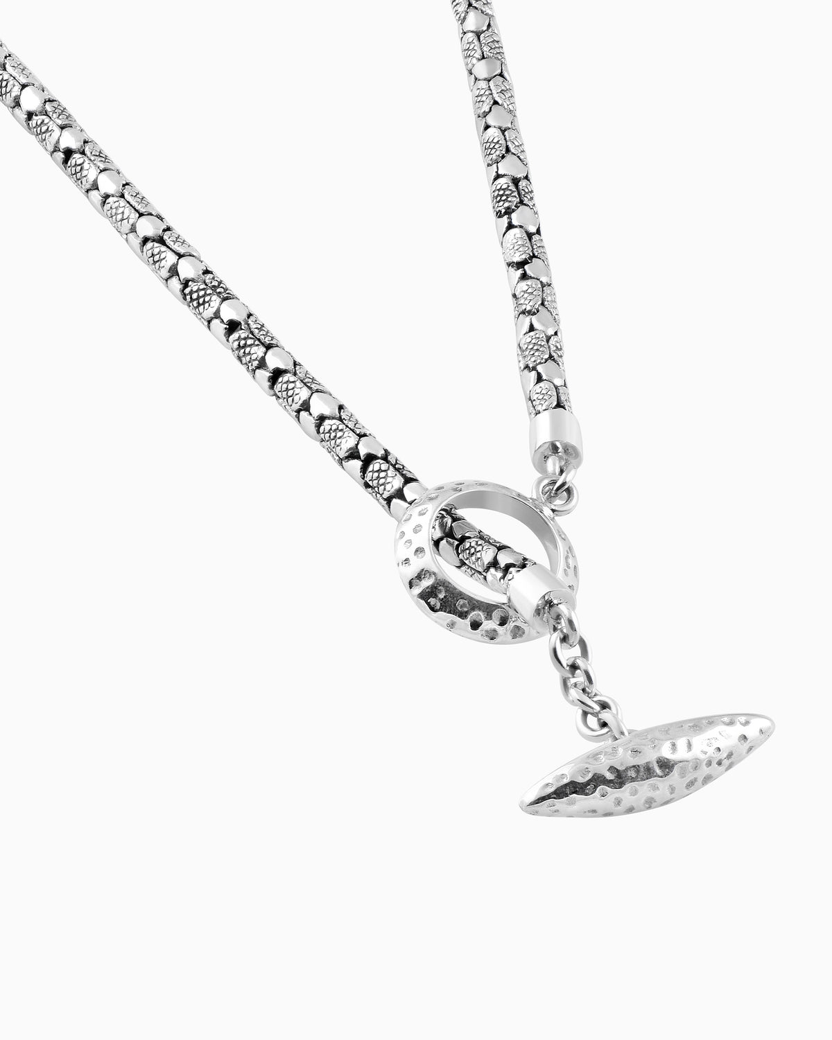 The Serpentine Flow Chain Venom