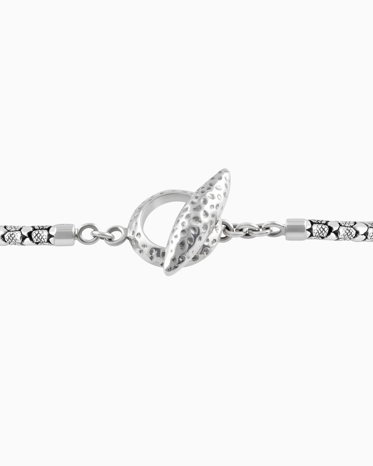 The Serpentine Flow Chain Venom