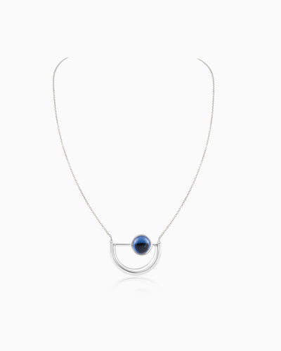 Galeleian Two Faced Moon Necklace 18