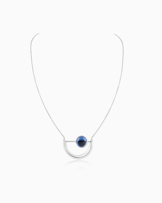 Galeleian Two Faced Moon Necklace 18"