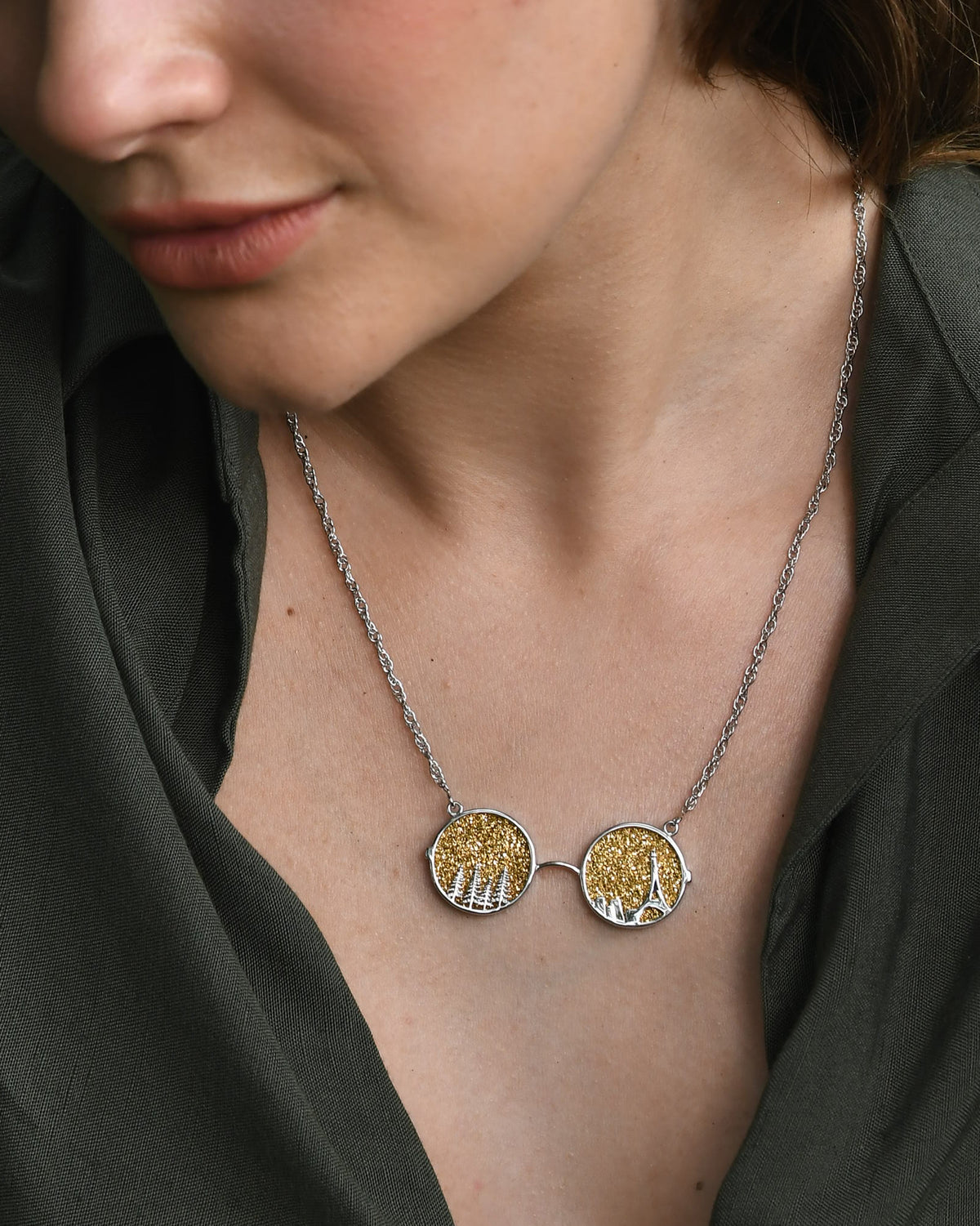 Asphalt Bloom Necklace – Golden Drusy 18