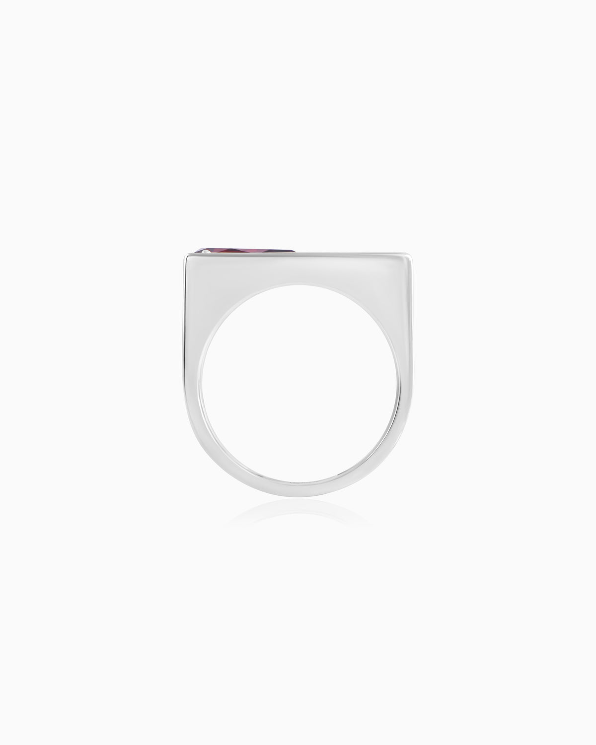 Izles Garnet Leaf Ring