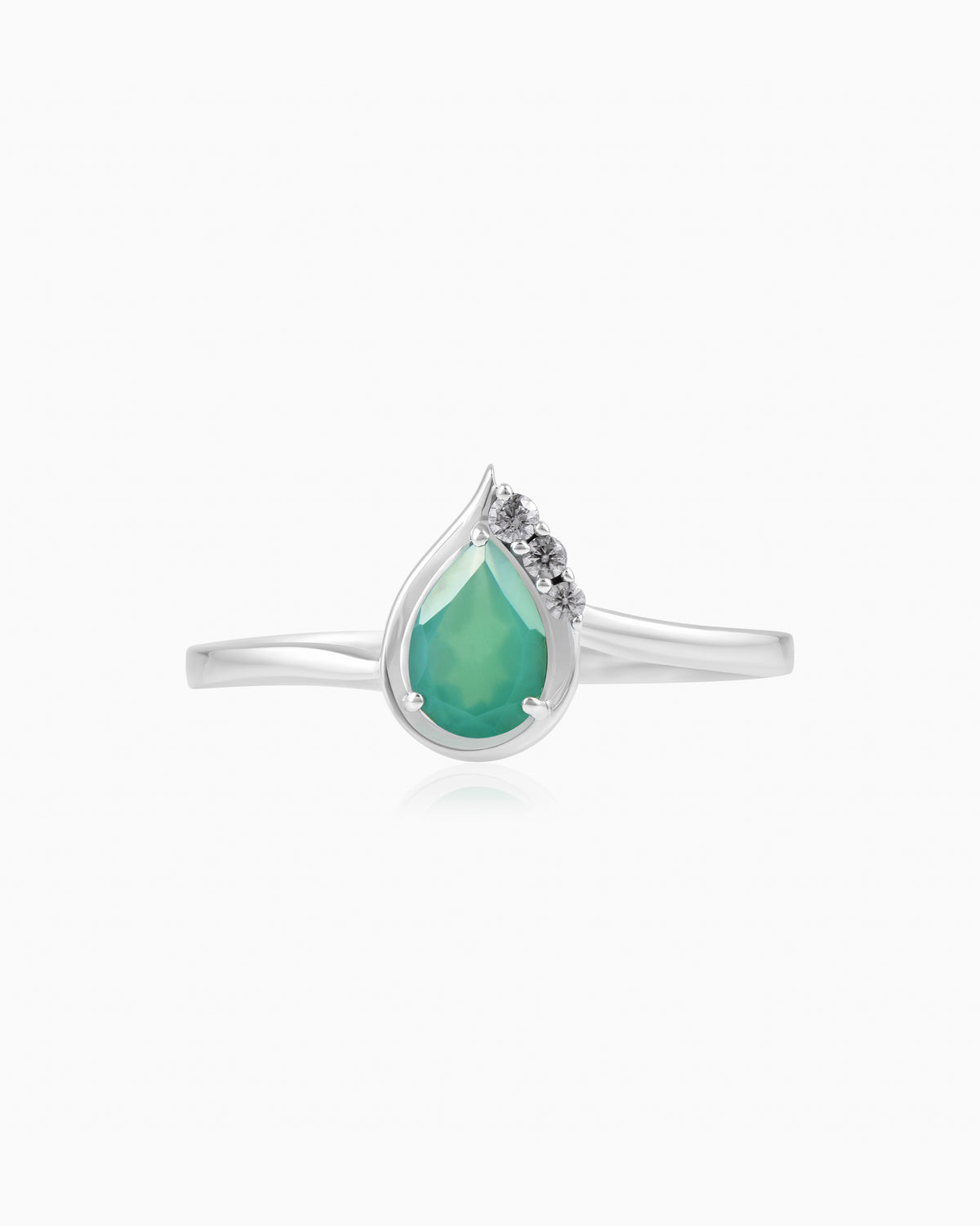 Serene Spark Chrysoprase Ring