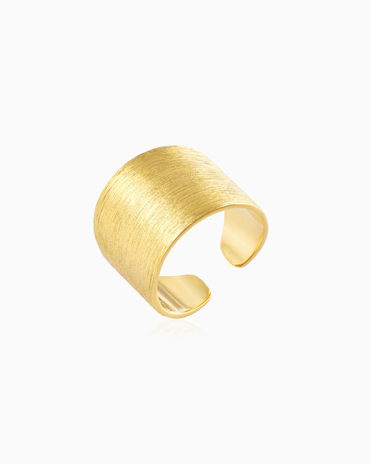 Mistclad Scratched Gold Ring