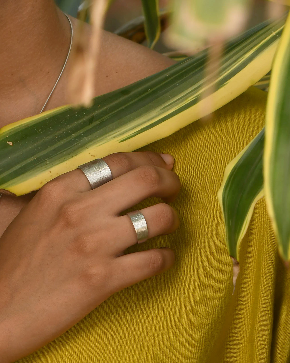 Silver Brace Scratched Ring