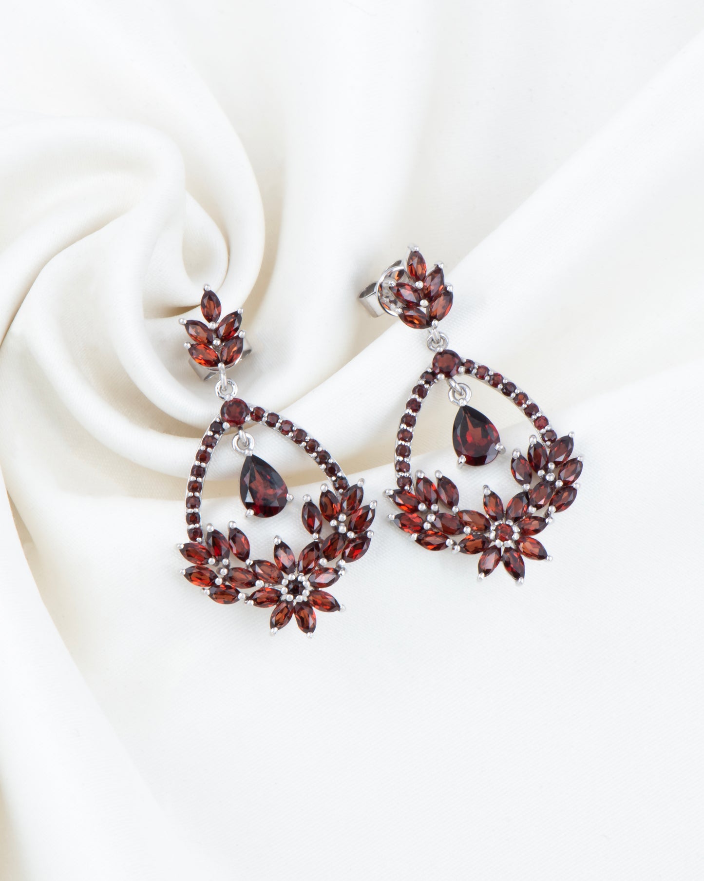 The Bloom Earrings – Garnet Edition