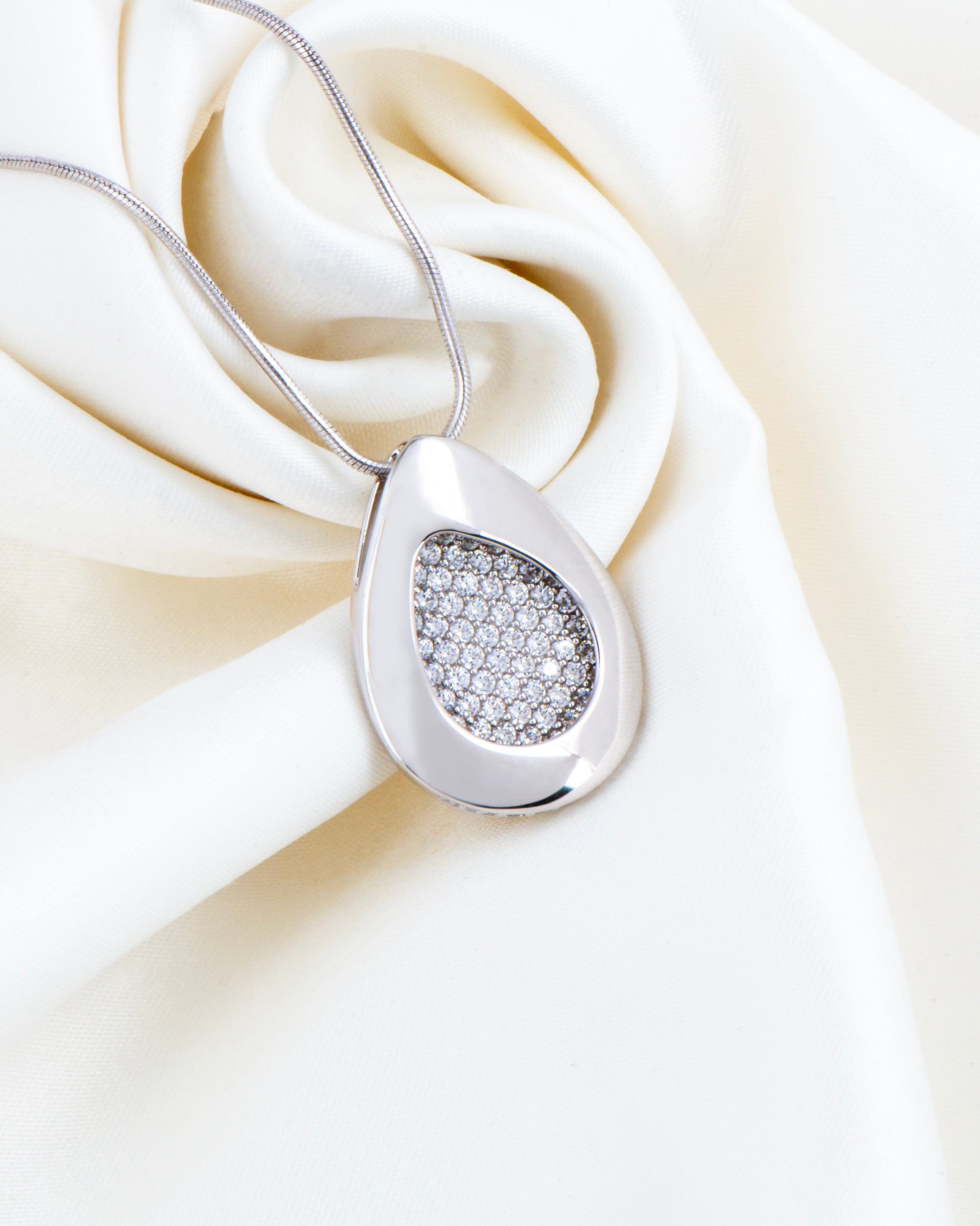 Dew Drop Sparkle Pendant