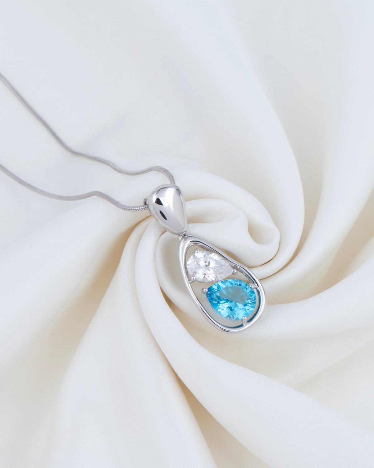 Glacial escape Pendant