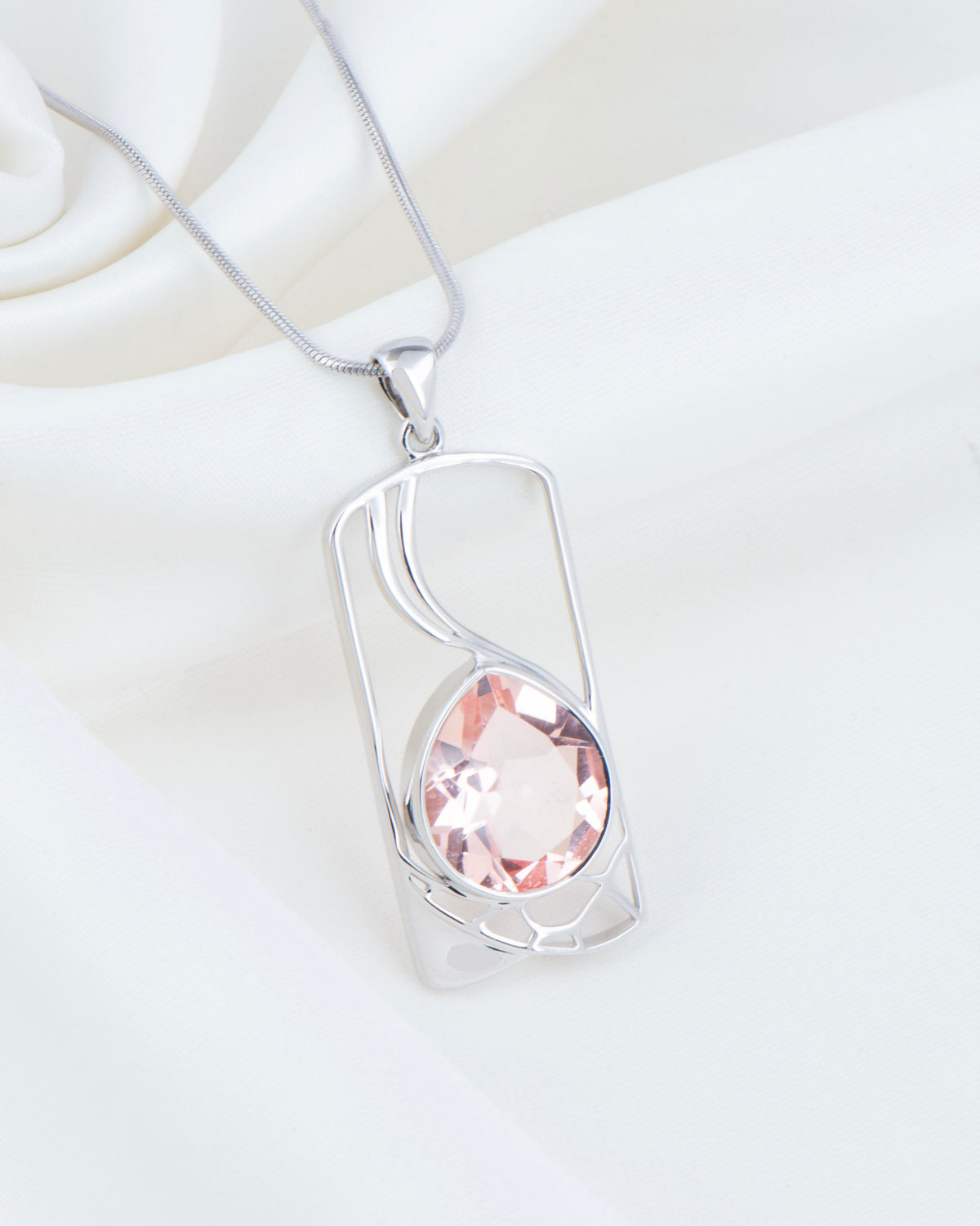 Dreamshade Morganite Pendant