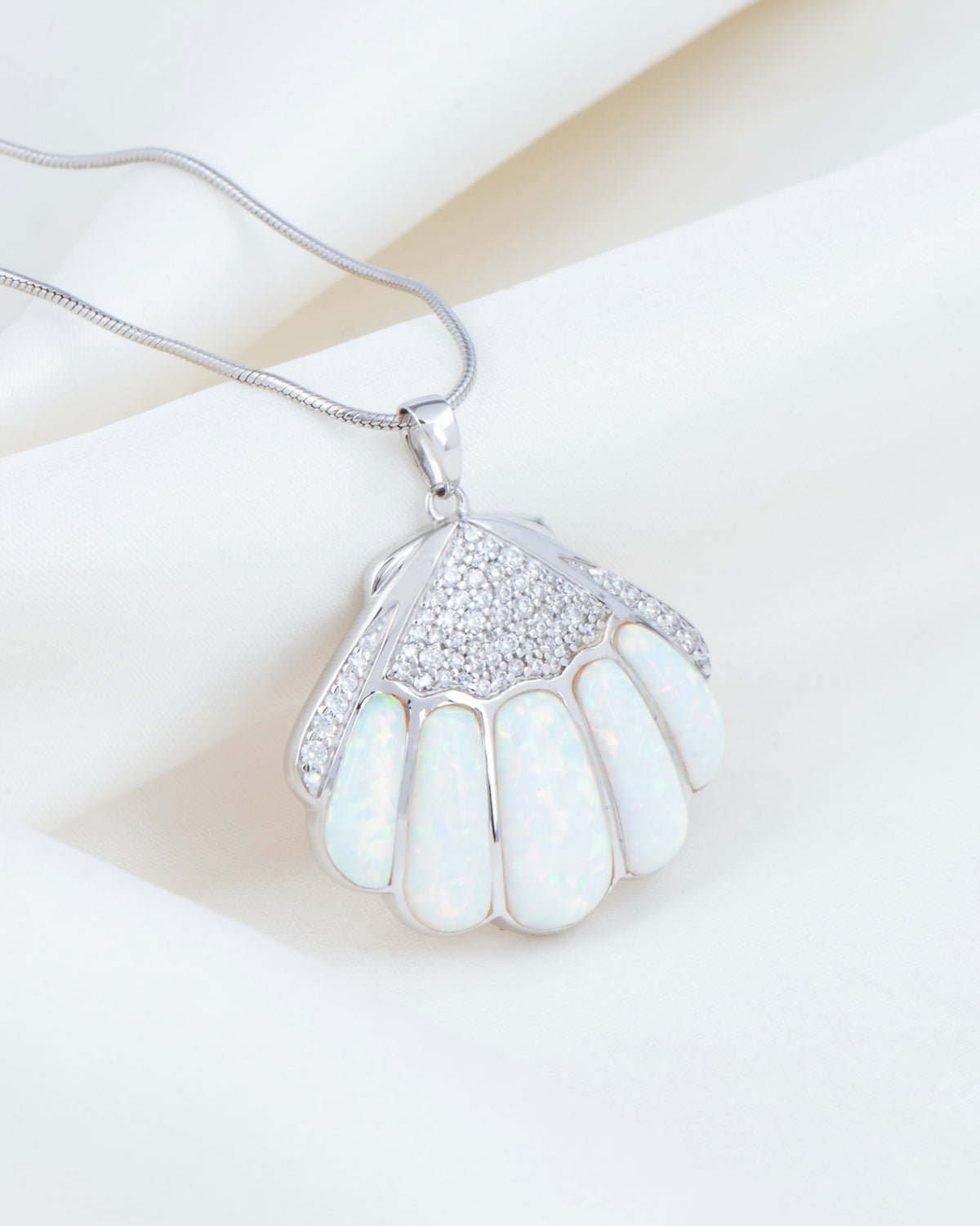 Milky Scallop Pendant