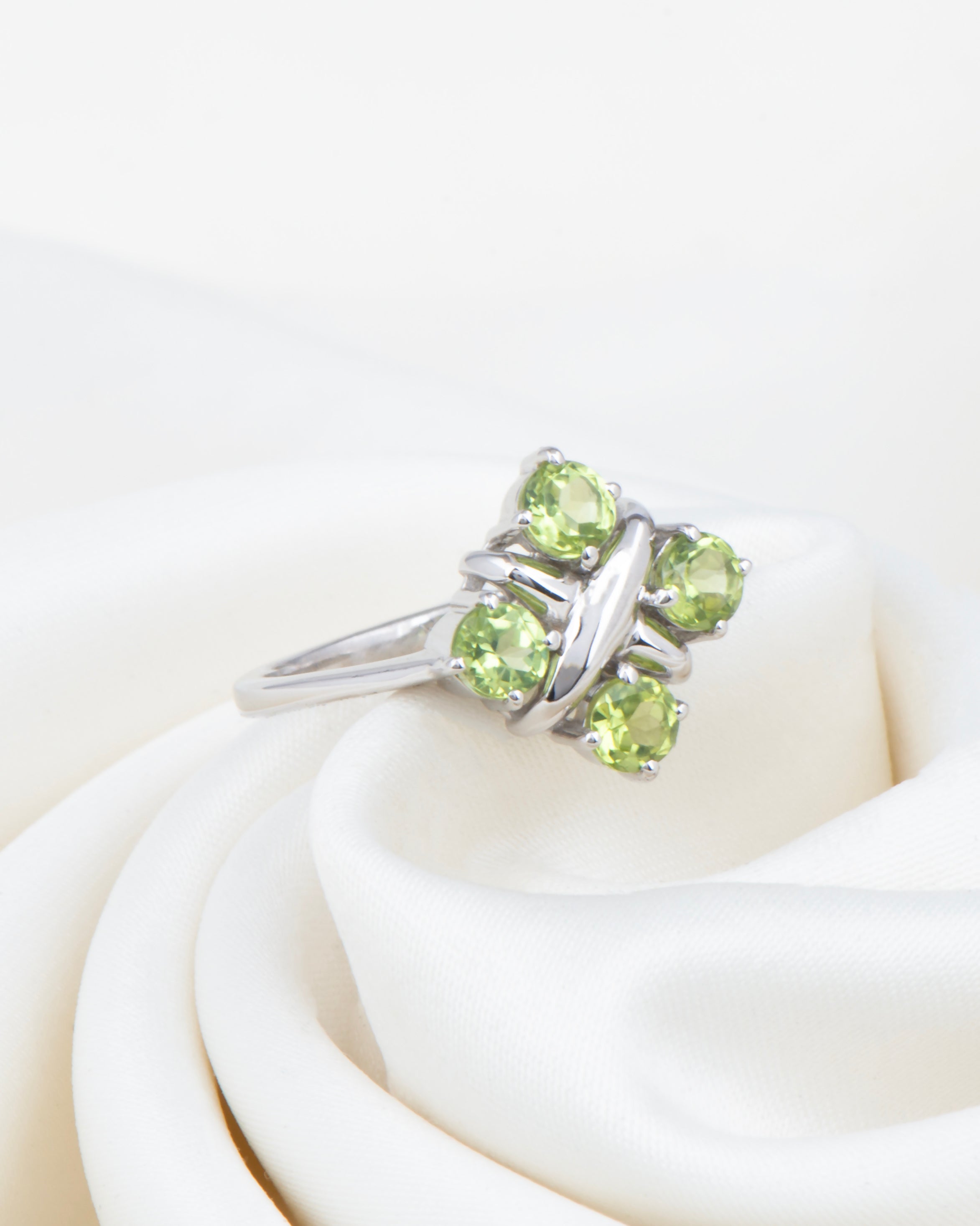 Royal Roots Earth’s Energy Ring