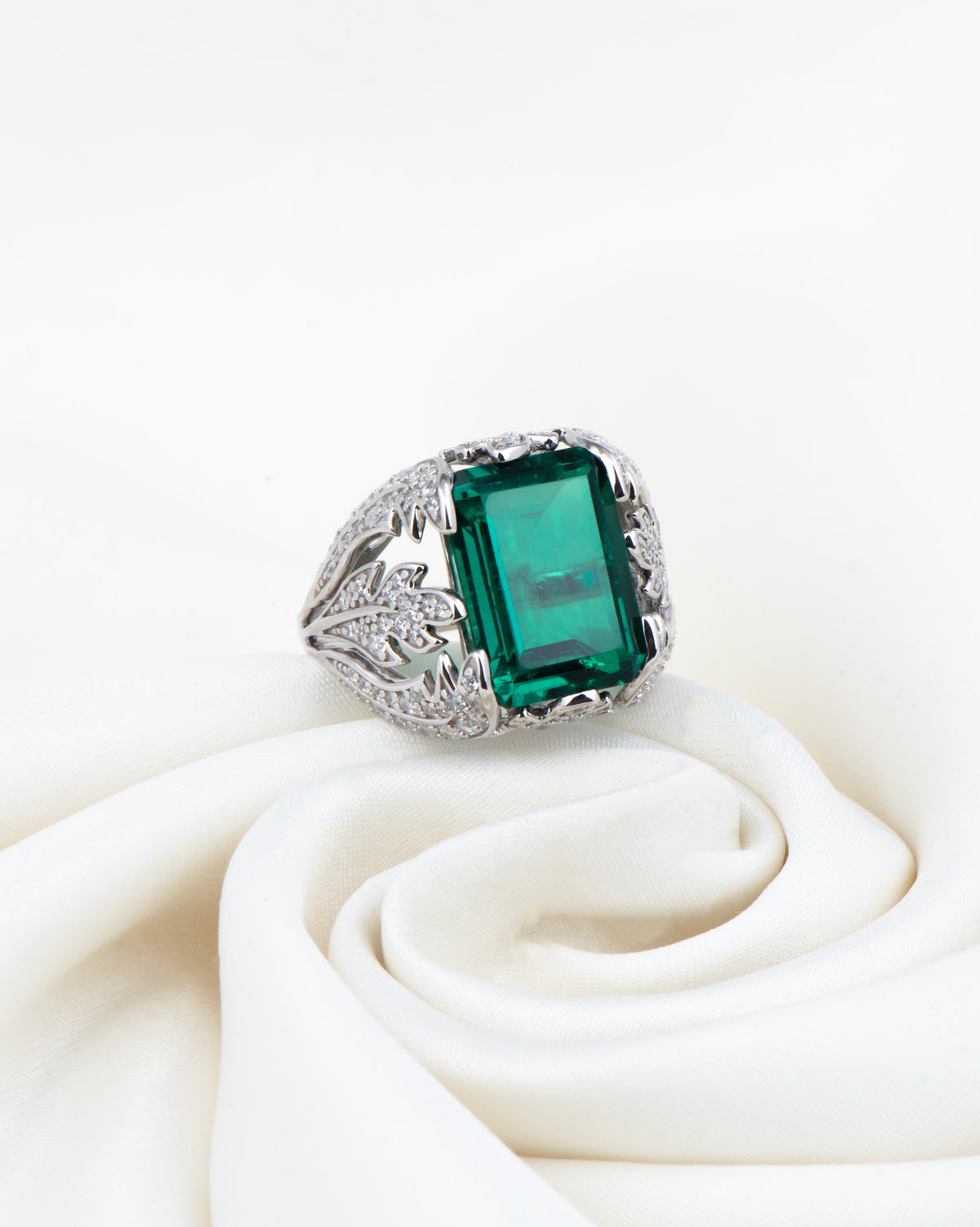 Mirrorgem Green Gleam Ring