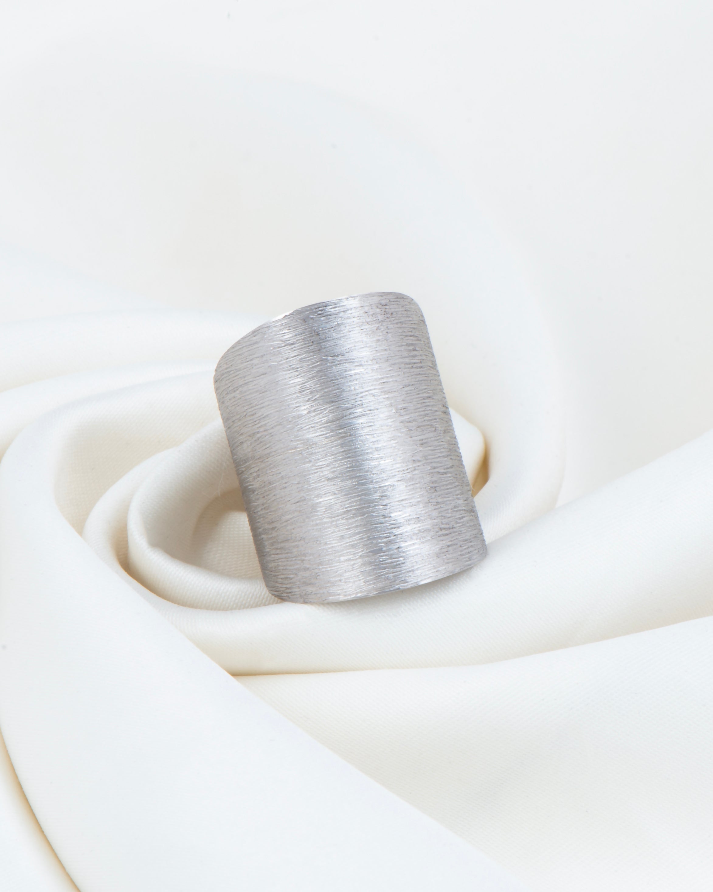 Silver wrought Scratched Extra Wide Ring