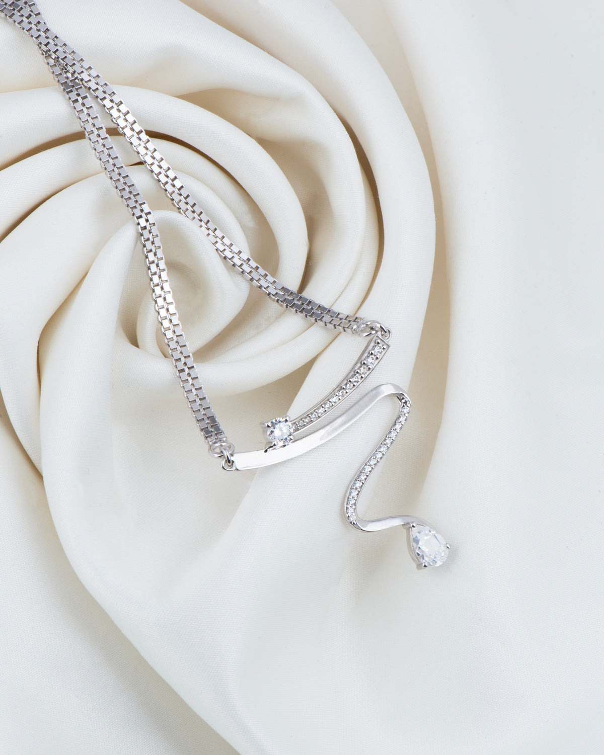 Mountain Roads Necklace 18