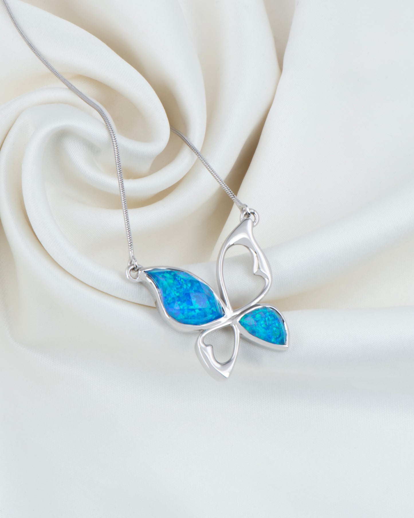 Winged Grace Necklace – Azure Sky 18"