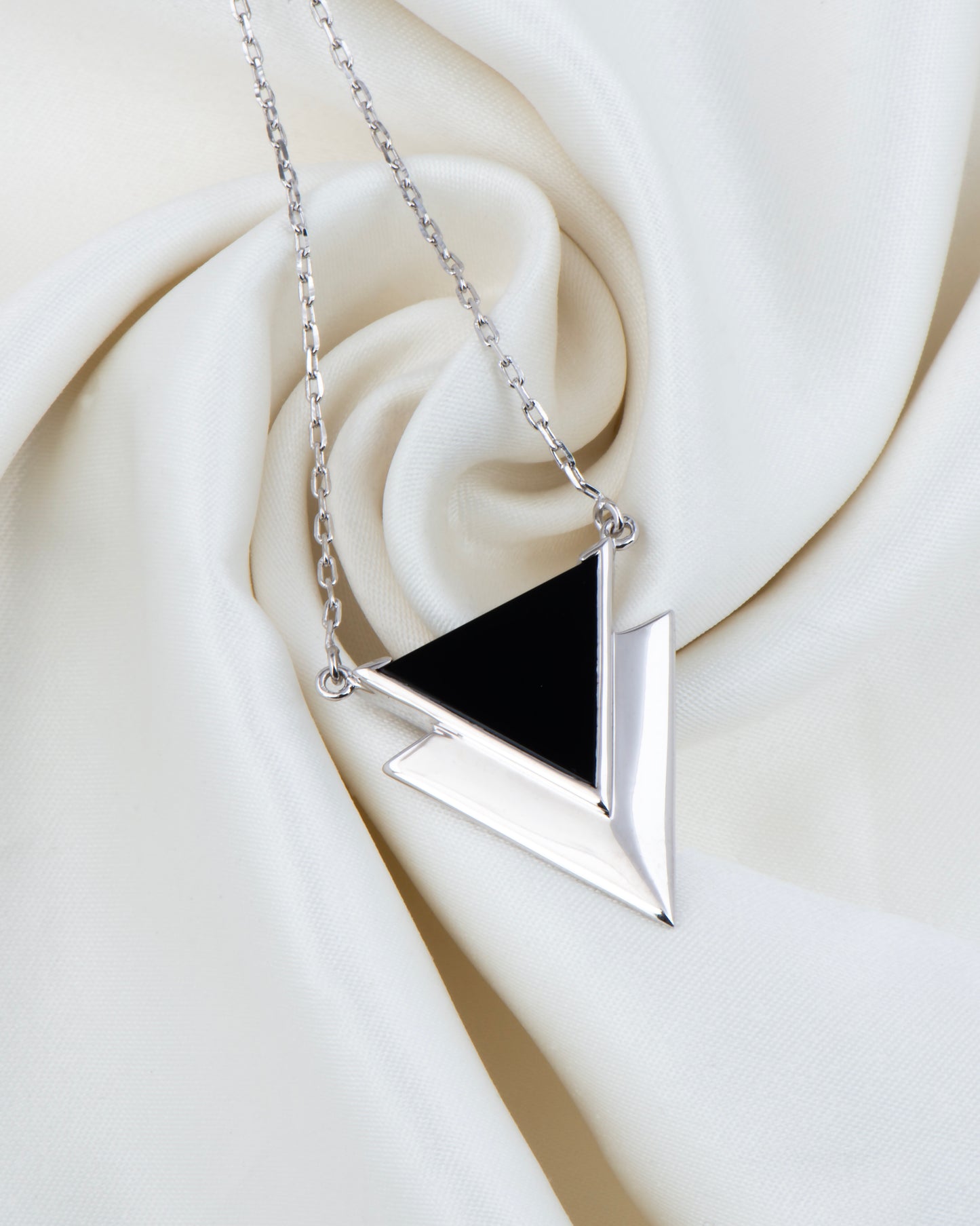 Alchemized Umbra Pendant 18"