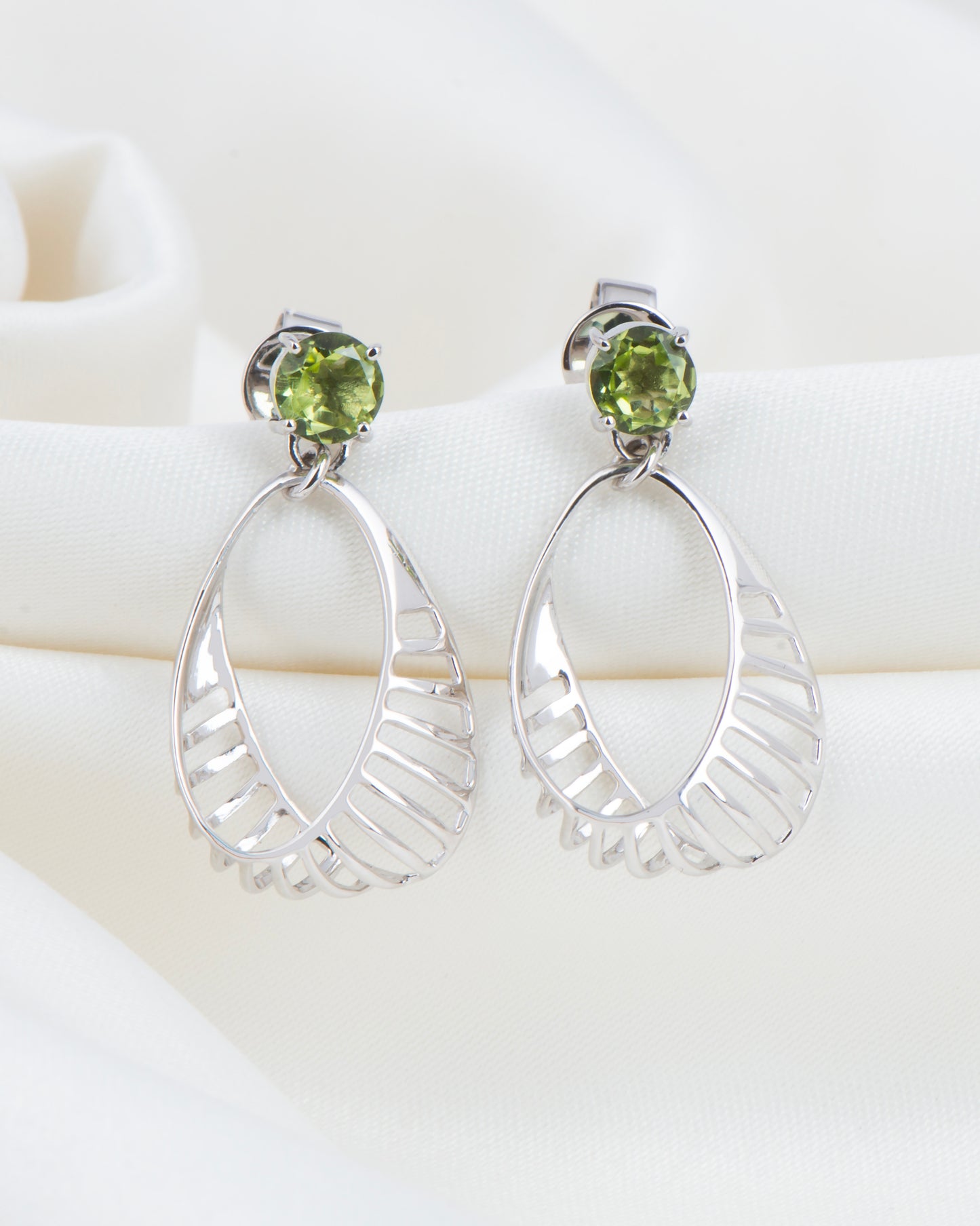 Dramcore Grape Basket Earrings