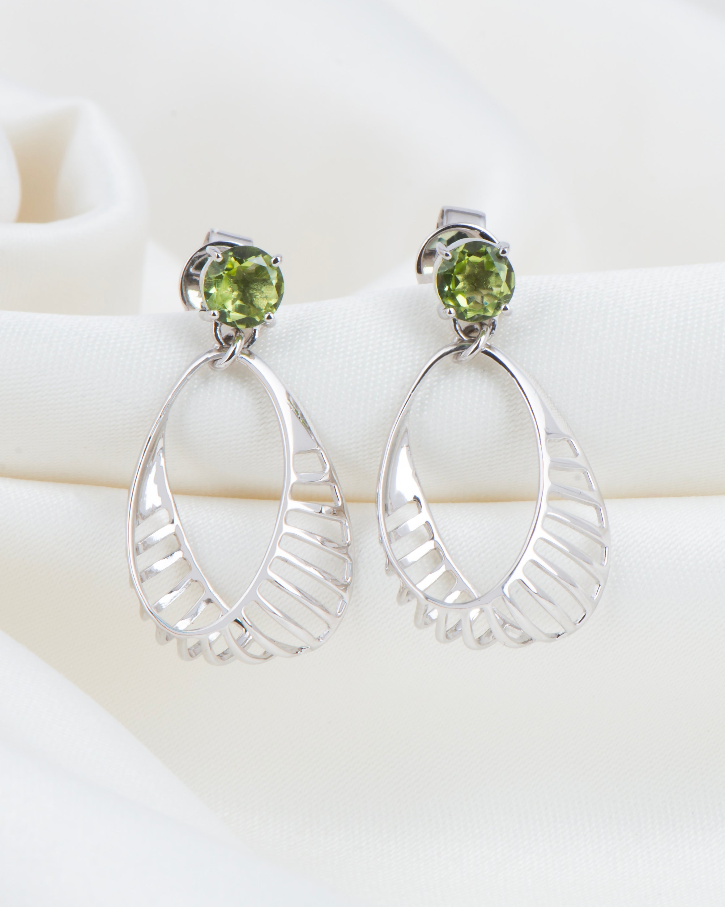 Dramcore Grape Basket Earrings