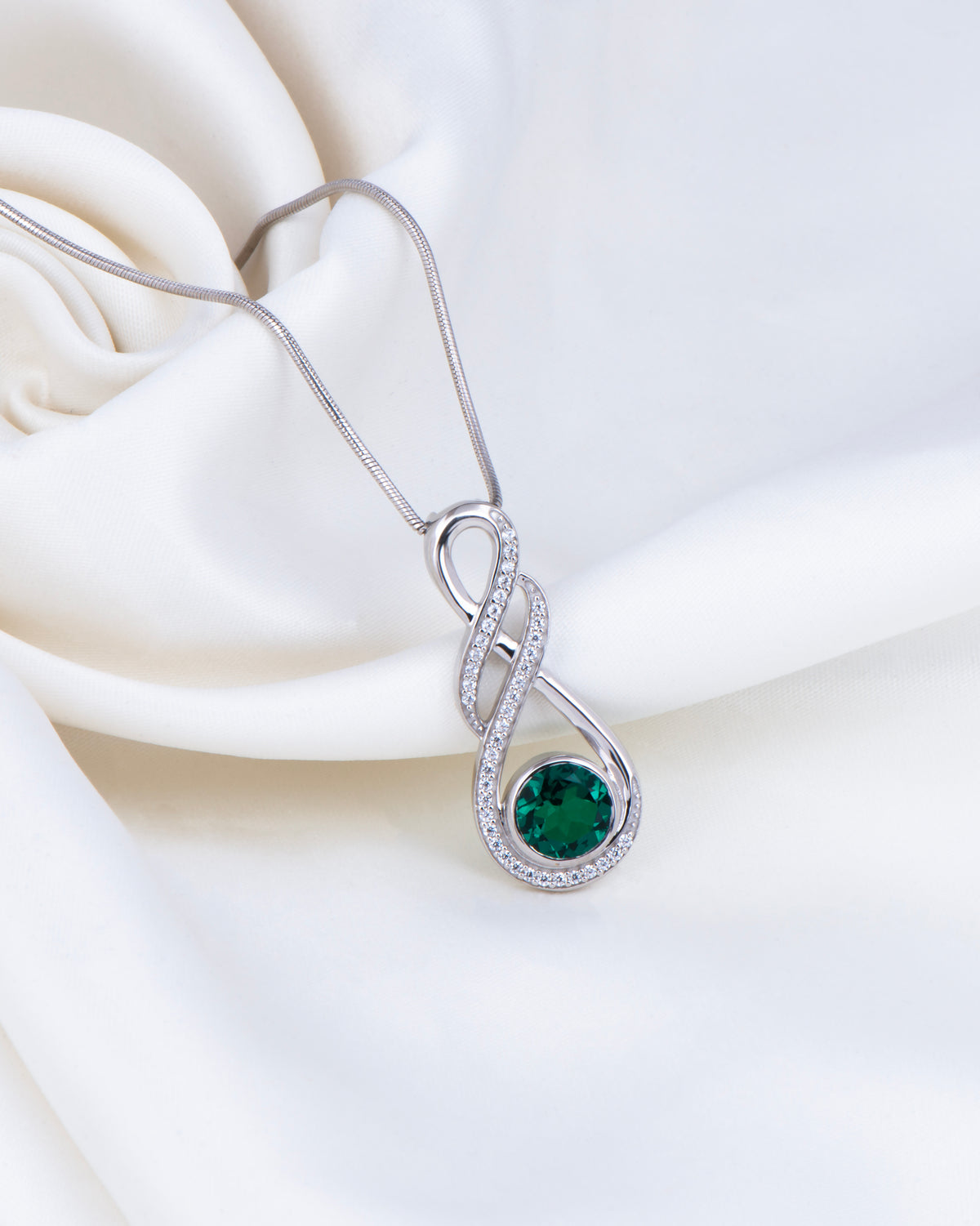 Green Celestial Driftleaf Pendant