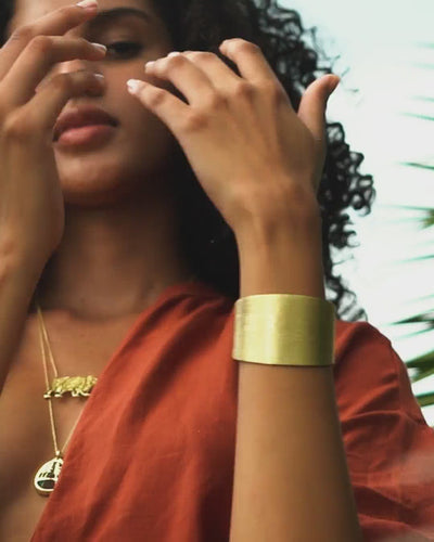 Eterna Cuff – 24K Gold Finish